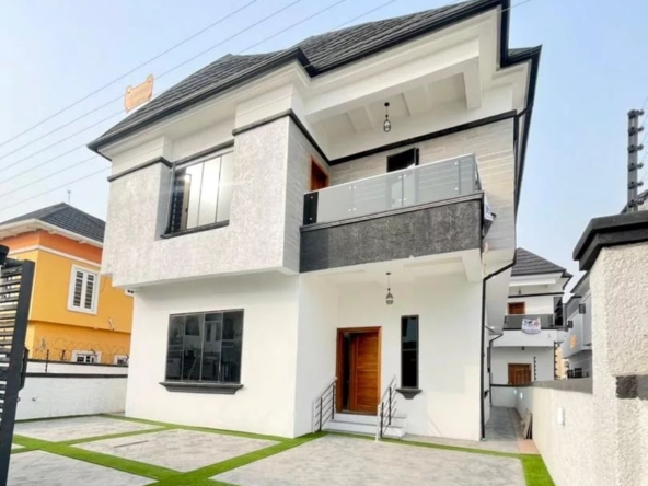 FOR SALE‼️ DECENTLY FINISHED 5BEDROOM FULLY DETACHED DUPLEX