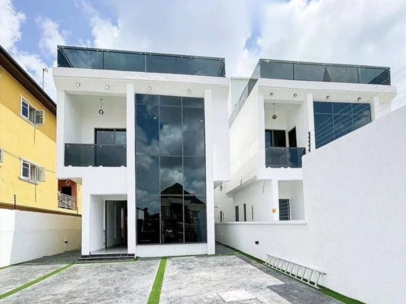 Fully Detached 5-Bedroom Duplex