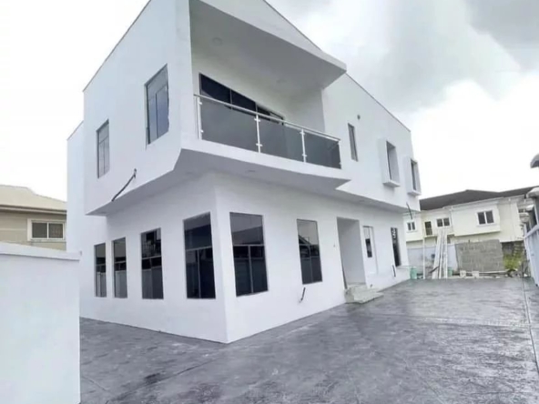 LUXURIOUS 4-BEDROOM DETACHED DUPLEX FOR SALE! - Larry Properties ltd