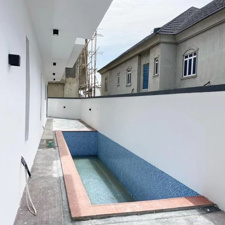 LUXURY 5 Bedroom Fully Detached Duplex for Sale