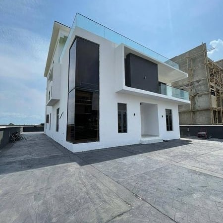 5 Bedroom Fully Detached Duplex