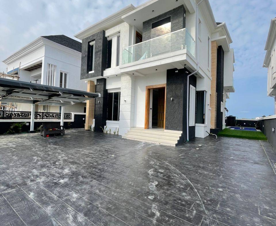 Unparalleled Luxury: For Sale - 5-Bedroom Fully Detached Duplex