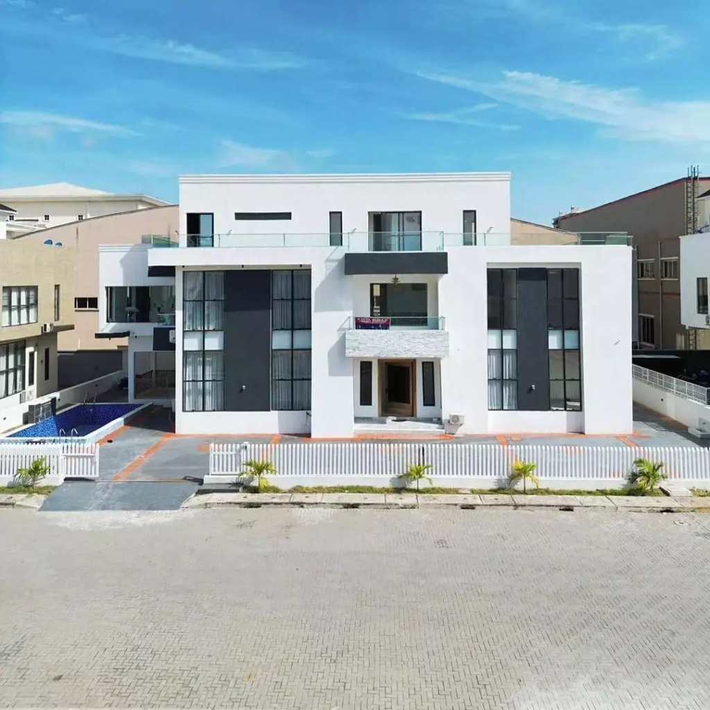 5-Bedroom Contemporary Detached Duplex