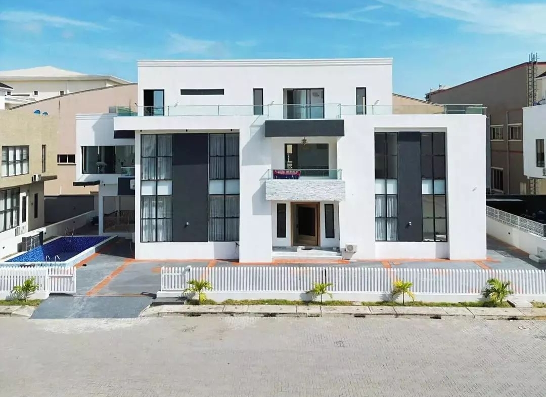 5-Bedroom Contemporary Detached Duplex