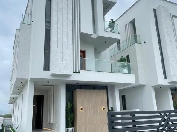 Newly Built 5-Bedroom Detached Duplex for Sale