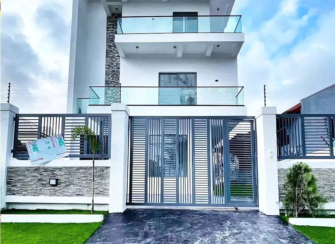 5-Bedroom Contemporary Detached Duplex