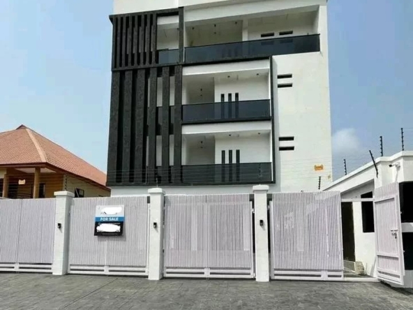 Luxury 5-Bedroom Detached Duplex